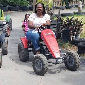 Meet your Posher, Sissy